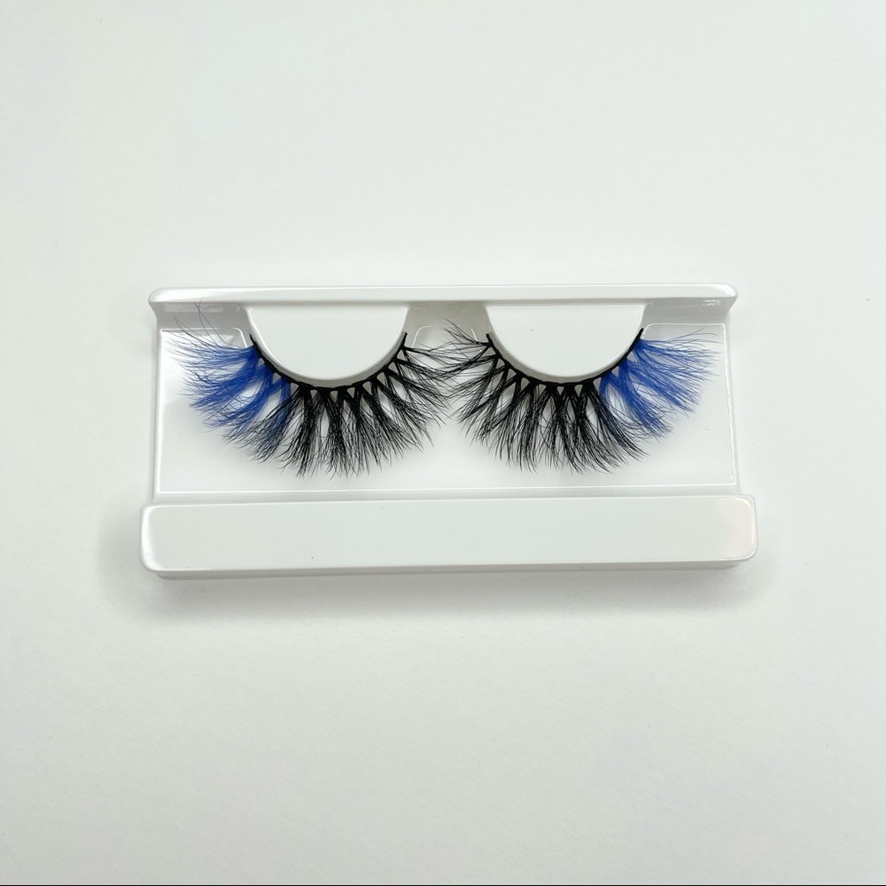 Blue Lashes
